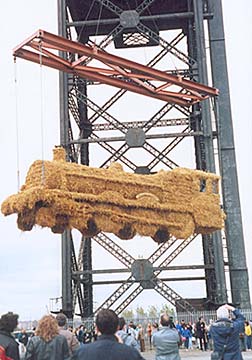 Straw Locomotive - George Wyllie, 1987. A more evocative and far less expensive faux Choo Choo Train. Photo: Glasgow City Archives.