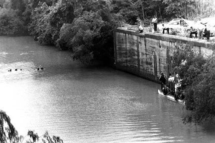 The Hole - Where six Houston police officers beat and drowned Joe Campos Torres. Photographer unknown.