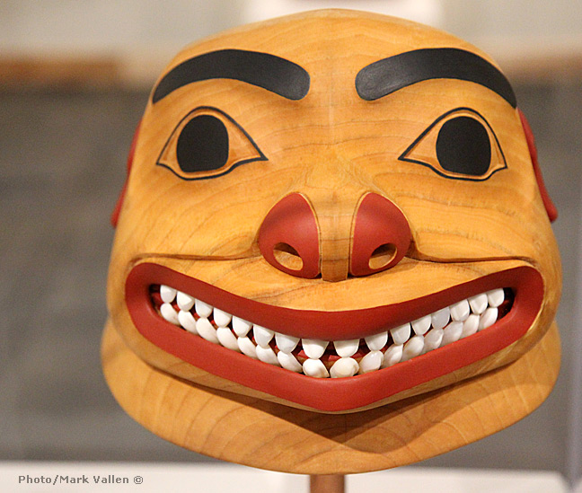  A collarless War Helmet carved in 2009 by Tlingit artist Matthew J. Helgeson. The helmet depicts an anthropomorphized spirit animal. Photo/Mark Vallen ©