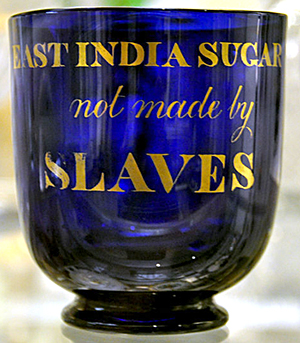 “East India Sugar not made by Slaves.” Blue glass sugar bowl with gilt letters. 1820-1830. Made in Great Britain, merchandise like this was exported to anti-slavery activists in America. Photo Andreas Praefcke